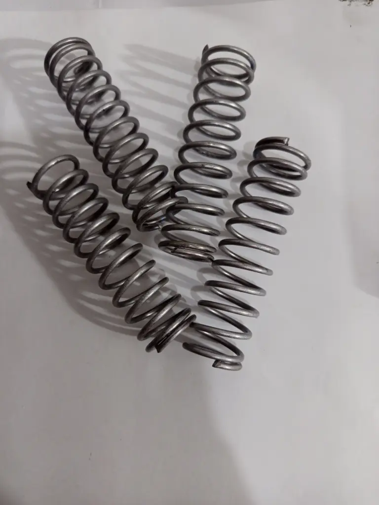 RESORTE SUSPENSIÓN SAMSUNG CORTO CKD91419