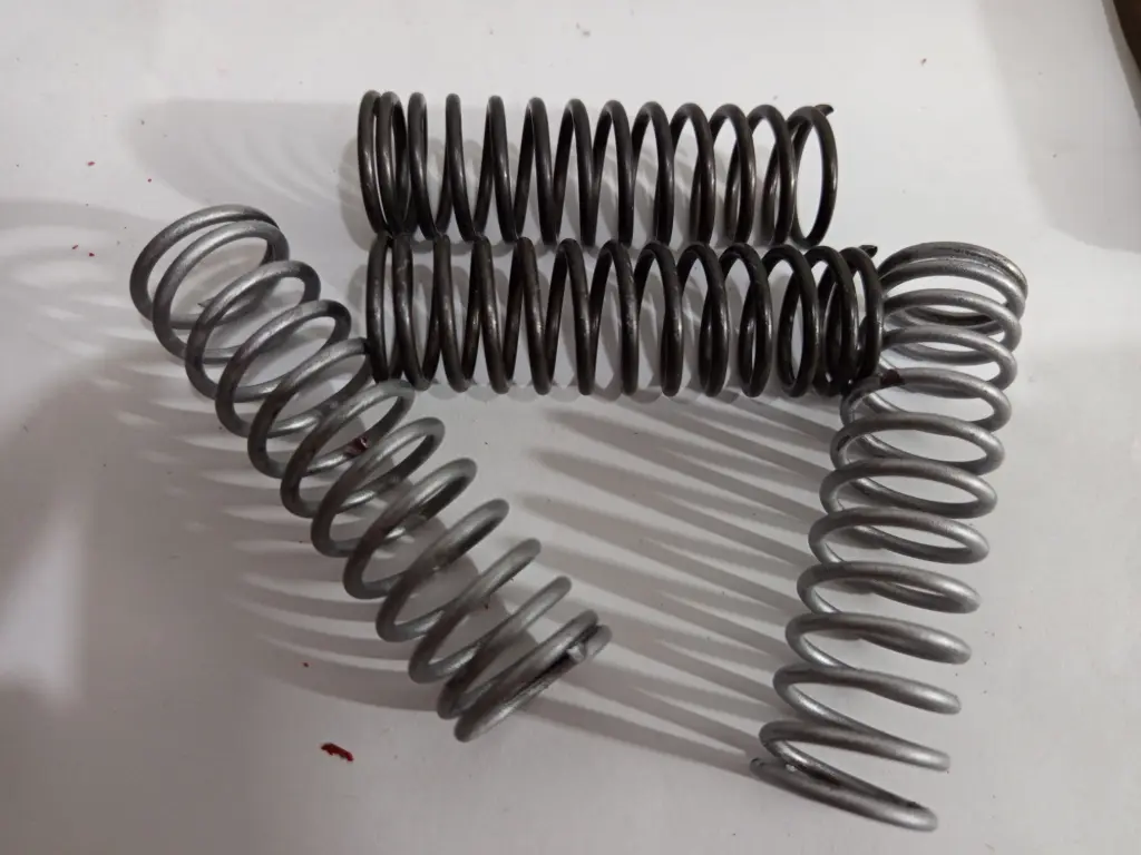 RESORTE SUSPENSIÓN LG PEQUEÑO CKD91422