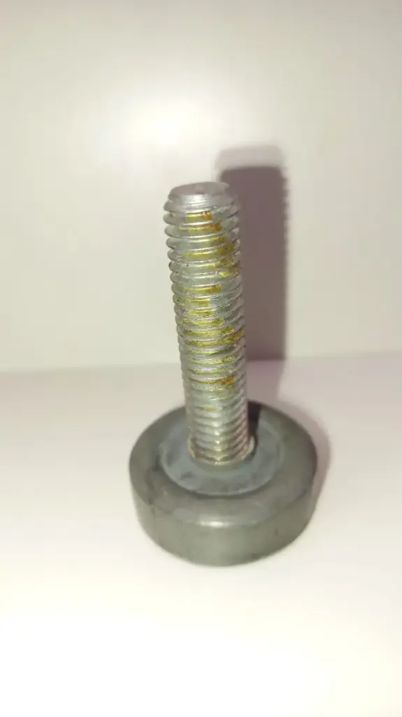 PATA DELANTERA TORNILLO GRUESO CENTRALES ANTIGUA CKD91521